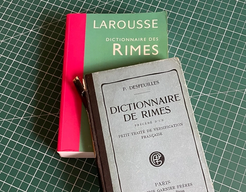 visuel représentant ldes dictionnaires de rimes
